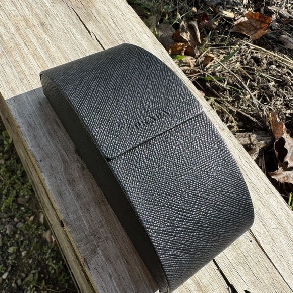 Prada Women’s Sunglasses - Picture 6 of 12